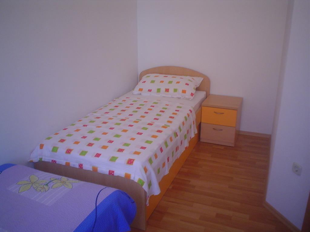 Apartments Iva Povljana Værelse billede