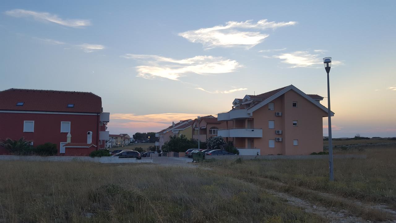 Apartments Iva Povljana Eksteriør billede